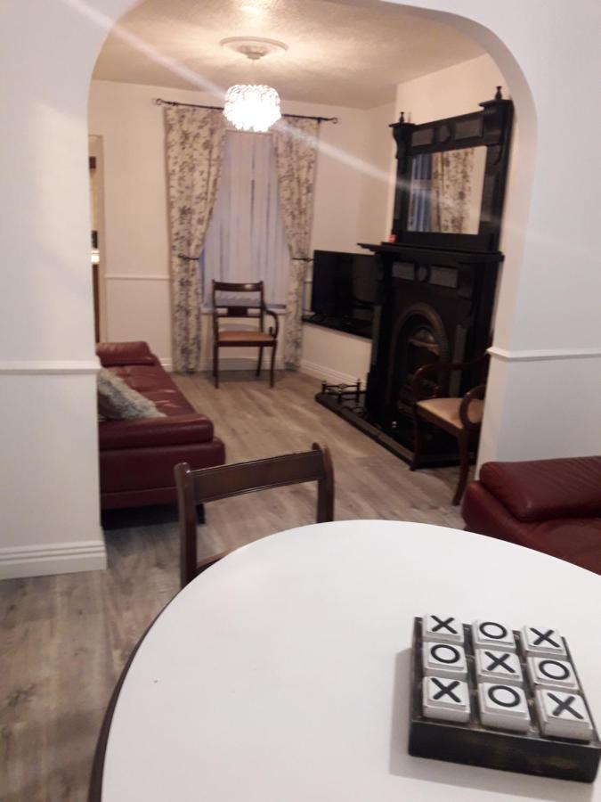 Apartmán Cosy @ Coleraine Beside Train+Bus Station Exteriér fotografie